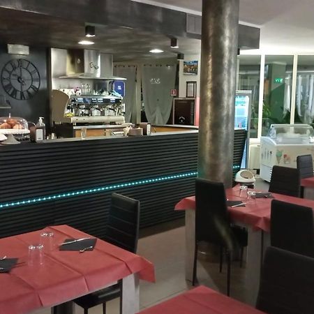 Hotel Verdina Вольпьяно Экстерьер фото