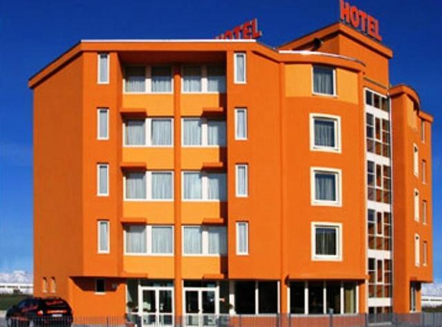 Hotel Verdina Вольпьяно Экстерьер фото